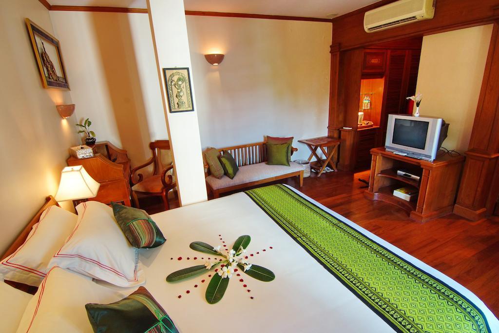 The Hotel By The Red Canal Mandalay Exterior photo