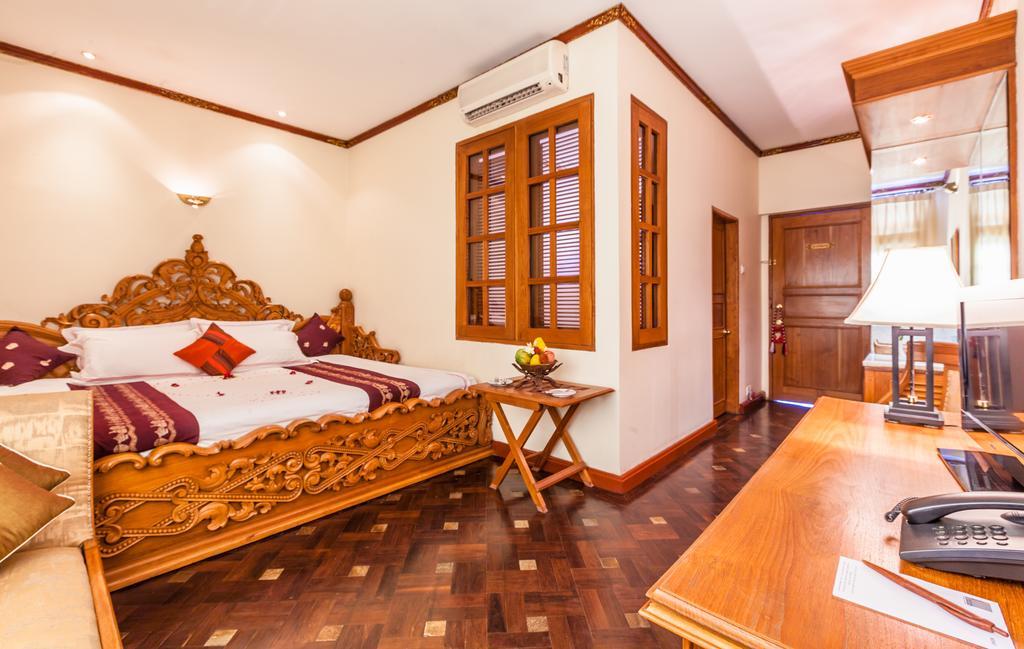 The Hotel By The Red Canal Mandalay Exterior photo