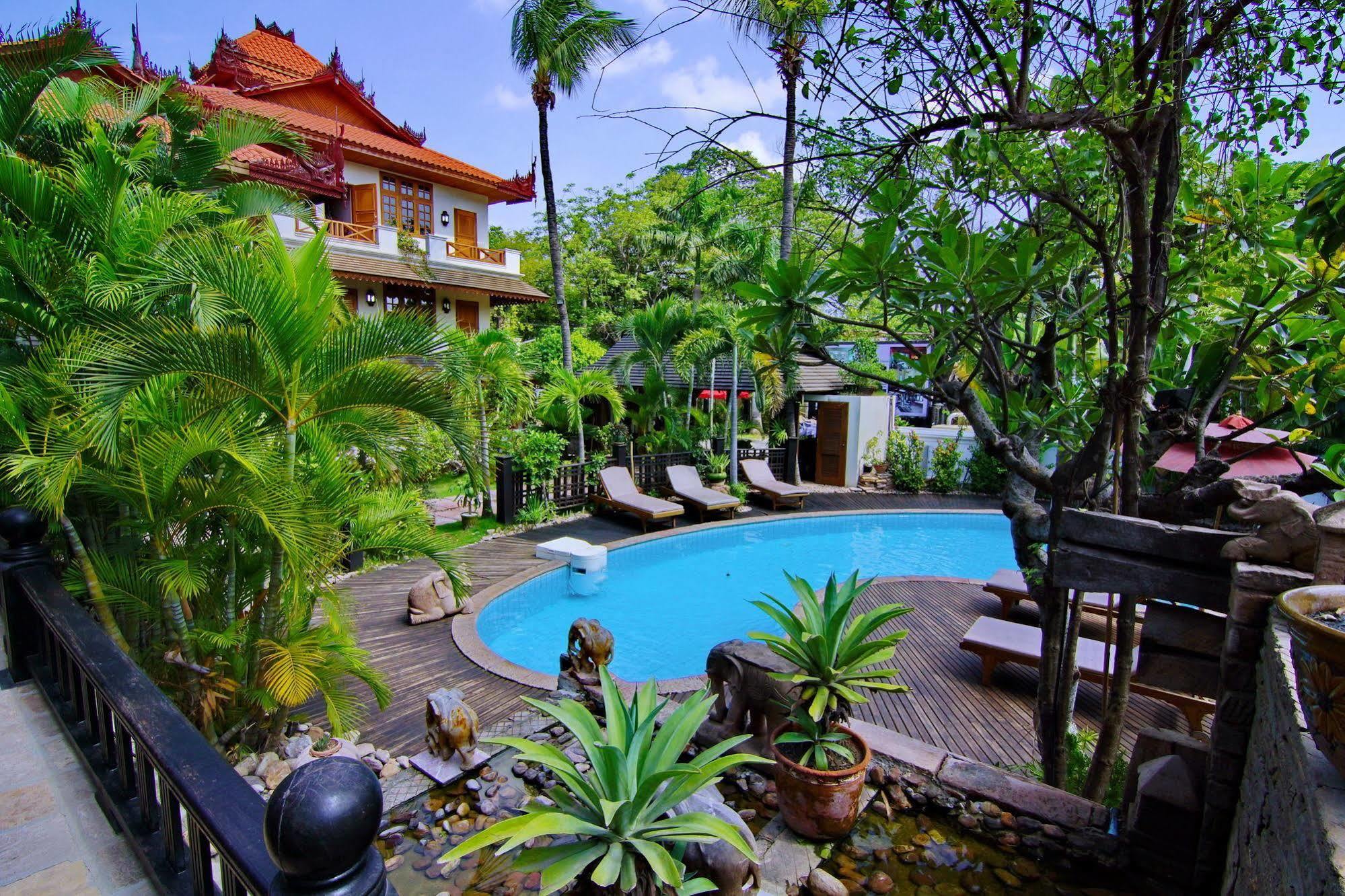 The Hotel By The Red Canal Mandalay Exterior photo